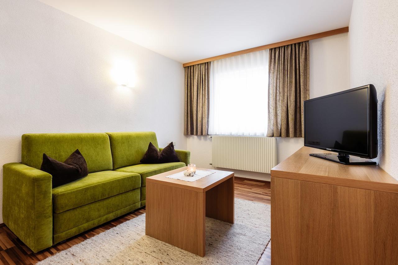 Hotel Regina Серфаус Экстерьер фото